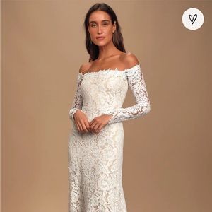 LULUS • WEDDING GOWN